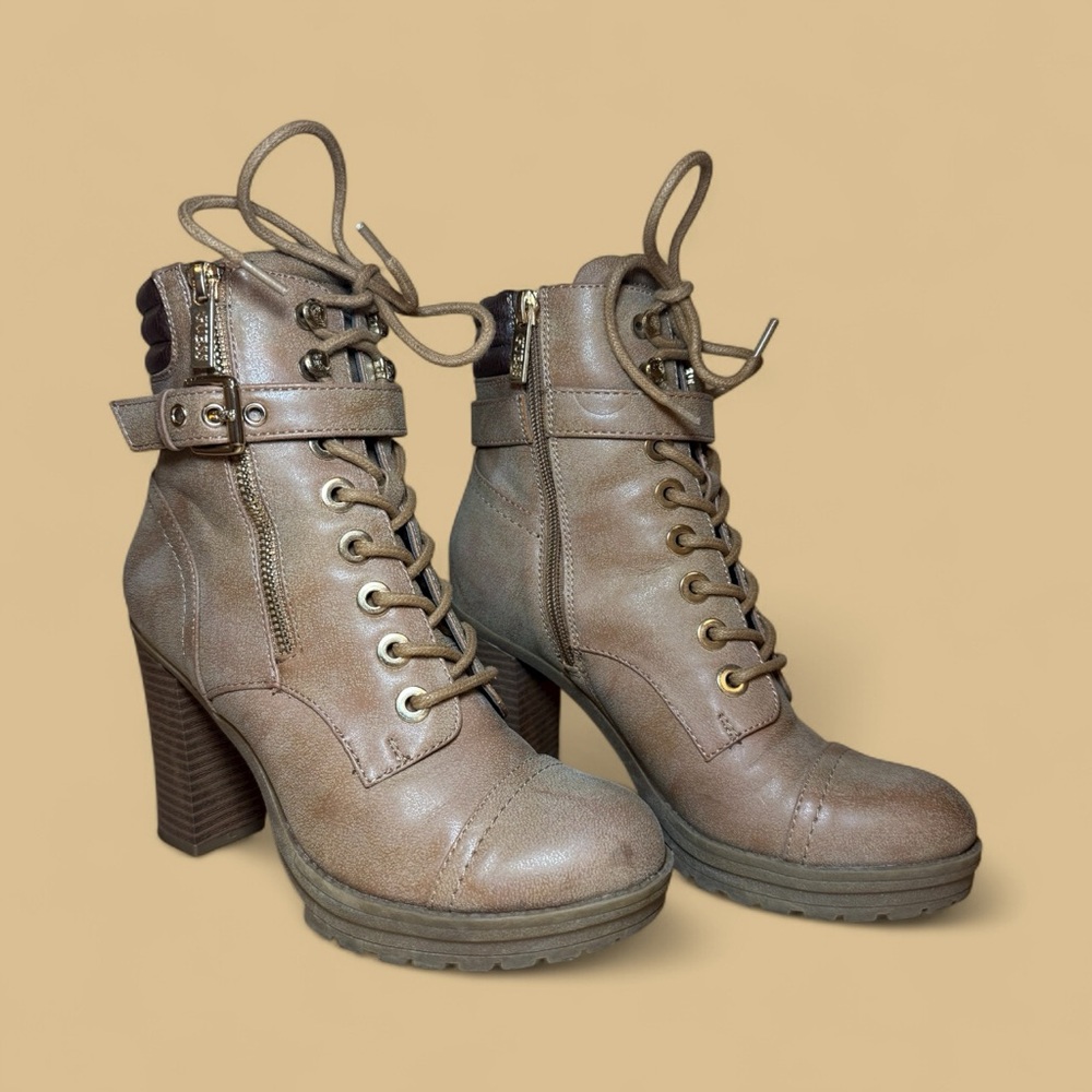 Guess Women's Brown‎ Lace-Up Boots